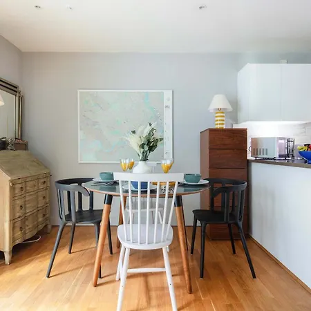 Bnbnova - 1Br - Buckingham Palace